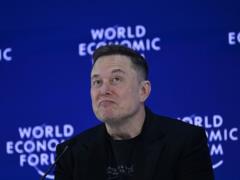 Маск возобновил отношения с Трампом и выделил республиканцам $10 млн - СМИ