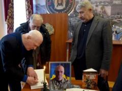  Бороться — чтобы жить : в Киеве презентовали книгу Бориса Пономаренко о поколении украинских героев