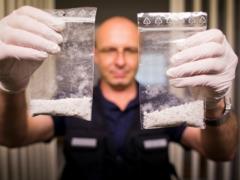 В Чехии раскрыли контрабанду кокаина в тортах