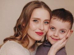 Сагайдачная показала сына у хирурга: что случилось с 6-летним Тимуром