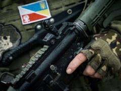 Поляков, которые воюют за Украину, освободили от уголовного наказания