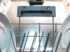 Какие кухонные приборы никогда не следует мыть в посудомойке: они испортятся