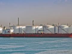 Саудовская нефть хлынула в Китай после рекордных скидок