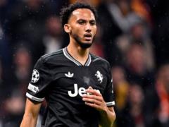 Juventus supports Kelly after racist image