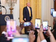 Трамп обещает решение по Ирану в течение 10 дней