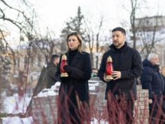 Президент почтил память героев Небесной Сотни