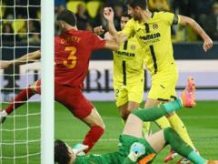 Villarreal beat Valencia to a controversial match with two penalties