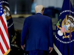 Трамп оправдал новые пошлины кризисом, которого не существует: экономисты опровергают выдумки Белого дома — Bloomberg