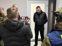 Хотел дать $320 тыс. взятки главе управлению СБУ: топ-командира ВСУ уличили в коррупции