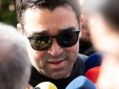 Deco has announced that Alvarez will soon be transferred to Barcelona