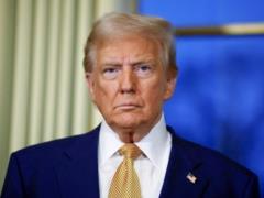 СМИ назвали страны, которые убедили Трампа начать удары по Ирану