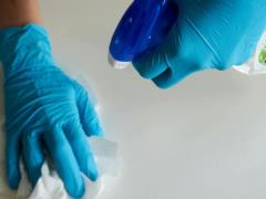 Как избавиться от пыли на несколько недель: домашний спрей