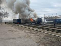 Враг атакует железнодорожную инфраструктуру: дрон попал в поезд на Николаевщине