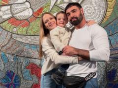 Жена Козловского поздравила его с 41-летием и показала семейное фото