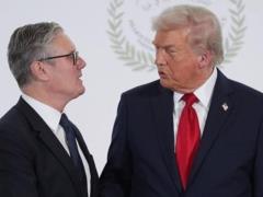 Стармер разговаривал с Трампом после шквала критики