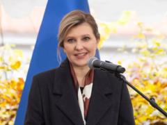 Елена Зеленская впервые за долгое время вышла в свет в вечернем образе с изысканной прической.