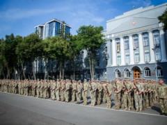 Минобороны обещает курсантам военных вузов 10 тысяч гривен стипендии