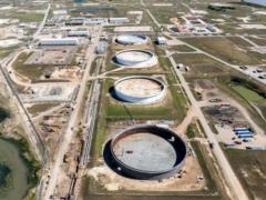 США начинают чрезвычайный выпуск нефти из Стратегического резерва: что известно