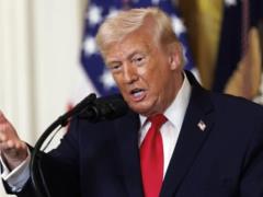 Трамп назвал условие, при котором вернет санкции против нефти из РФ