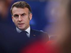  Регион погружается в хаос : Макрон призвал Иран остановить атаки и разблокировать Ормузский пролив