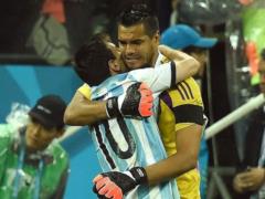 The ex-goalkeeper of Manchester United and the Argentina national team has completed his career