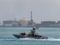 В Иране на территории АЭС, где работают сотни россиян, упал боеприпас