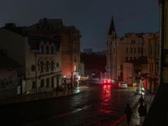 По всей Украине возобновили отключение электричества