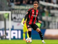 Gotze to extend his contract with Eintracht