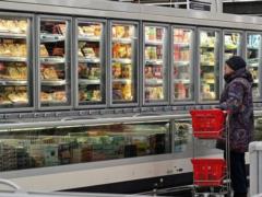 В России впервые за 25 лет массово начали закрываться магазины - СМИ