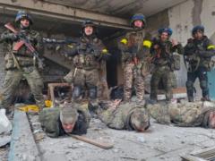ВСУ пленили россиян, которые пытались установить флаг РФ на Харьковщине