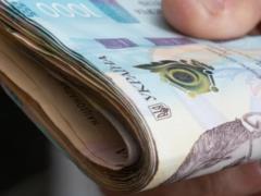 Зарплаты украинцев существенно выросли, но есть нюанс: кому и за что готовы платить рекордные суммы