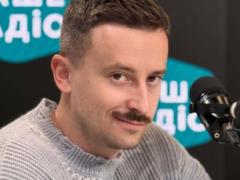 Музыкальный продюсер назвал главную проблему автора песни  У неї є Олєг  и объяснил, как он смог внезапно  выстрелить : не  пали