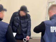 Пытался помешать задержанию брата: инспектору таможни объявили подозрение в убийстве военного ТЦК во Львове
