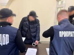 Напал с ножом во время проверки документов во Львове: таможеннику объявили подозрение в умышленном убийстве