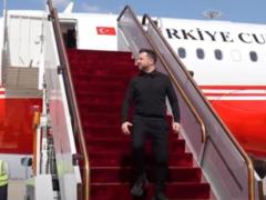 Зеленский прибыл с визитом в Сирию