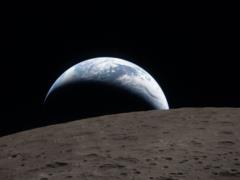 Закат Земли: NASA показало новую фотографию, сделанную миссией Artemis II
