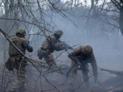 РФ наиболее активно наступает на трех направлениях
