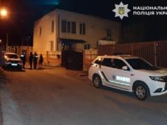 В Киеве мужчина выстрелил в знакомую во время ссоры на улице