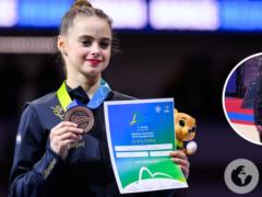  И никто об этом не говорит...  Камера подсмотрела, что случилось с Онофрийчук перед тем, как она выиграла 4 золотые медали на ч