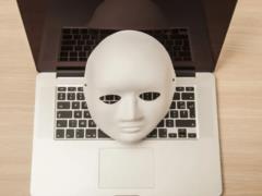 Украинцам рассылают фейковые сообщения о выплатах: как защититься