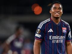 Real Madrid have signed two forwards and are preparing a transfer for the exit