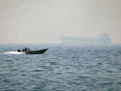 Танкер из Ирака прорвал блокаду Ормузского пролива
