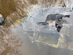 В водоеме в Киеве нашли опасную находку после обстрела