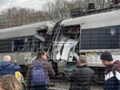 Поезд Интерсити+ попал в аварию на Винниччине