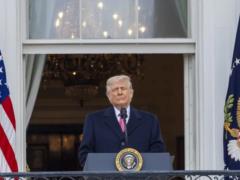 Ормузский пролив остается заблокированным: Трамп поставил Ирану условие и назвал точную дату окончания перемирия — Bloomberg