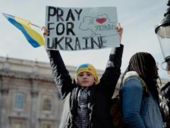 Из ЕС не будут выгонять всех украинцев: кого из беженцев хотят оставить