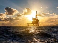 Нефть Brent снова превысила $100 за баррель