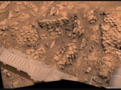 Curiosity нашел «драконью чешую» на Марсе: откуда она взялась