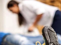 Кожа начала синеть, а пульс исчез: в Ривне спасли парня, который потерял сознание в школе и провел в коме девять дней.