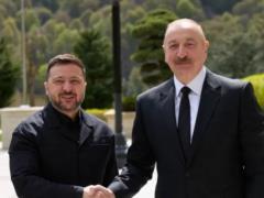 Украина готова к трехсторонним переговорам в Азербайджане — Зеленский